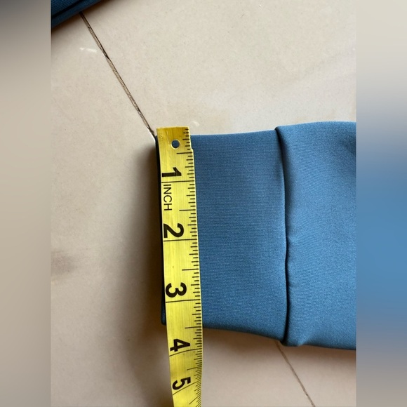 Aston Villa Castore , England UK Pullover Hoodie Size 4 Polyester Soft Winter - Picture 8 of 16